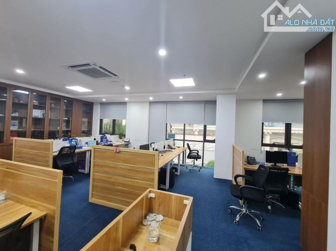 Bán gấp tòa nhà Văn Phòng khu phố Trần Thái Tông 410m2 x 10 tầng + 1 hầm - 189 tỷ - 4