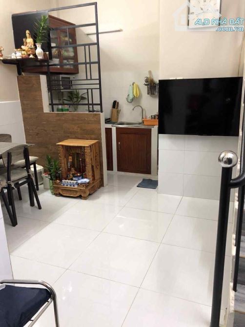 🇻🇳Quận 10,Cách Mạng Tháng 8 🇻🇳 🔥23/30m2🔥,🩸3 tầng🩸, 🧨DT:ngang 4mx dài 6m🧨, 🔥giá: - 5