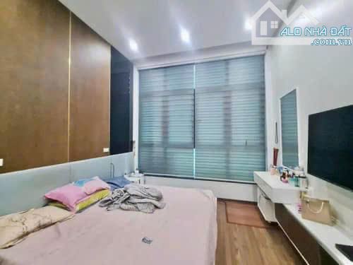 Siêu hiếm, nhà phố Nguyên Hồng, DT 50m x 5 tầng, ô tô, vỉa hè, kinh doanh, giá 23.9 tỷ - 5