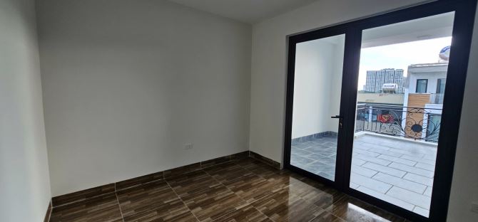 8,3 TỶ - 80M2 - 4 TẦNG - 4 NGỦ - VF 3 ĐỖ CỬA - phố PHÚC LỢI - phường Phúc Lợi - 5