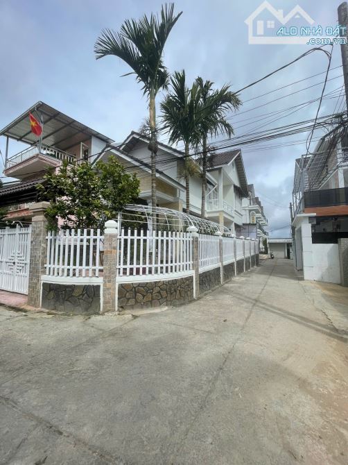 Bán villa sân vườn góc 2mt Sương Nguyệt Ánh Đà Lạt 191m2 chỉ 16.5 tỷ - 5