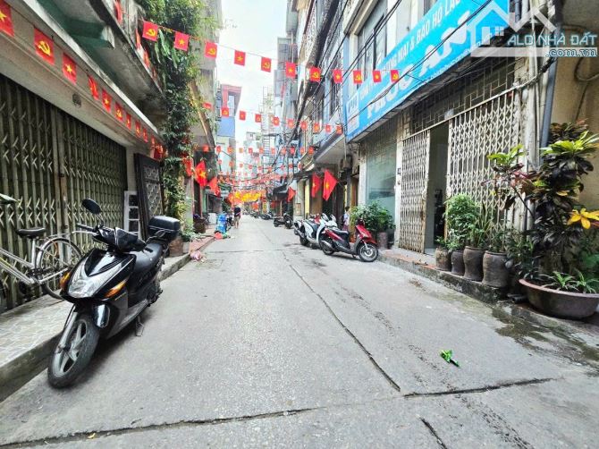 NHÀ ĐẸP 5TẦNG XÂY MỚI COONG-NGÕ THÔNG TỨ TUNG PHỐ NGUYỄN KHIẾT-HỒNG HÀ CHỈ HƠN 7tỷ - 5