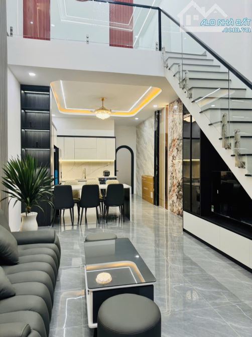 Nhà 2 tầng FULL NỘI THẤT Mặt Tiền đường THẠNH LỘC Q12 DT 50,8m (4x20) đường thông 8m💰4,5T - 5