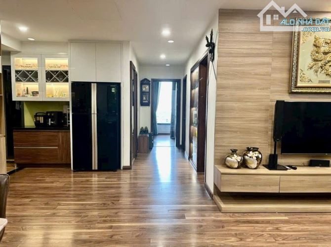 Chính chủ cần cho thuê CHCC N02 ngoại giao đoàn, căn góc: 3PN, 2VS, full NT, 18 triệu - 5