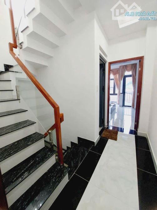 Bán Nhà Hẻm 769 Phạm Thế Hiển - 3.58m x 14.043m- 39.5m - 1 Trệt 2 Lầu - 4pn - F4 Q8 - 5