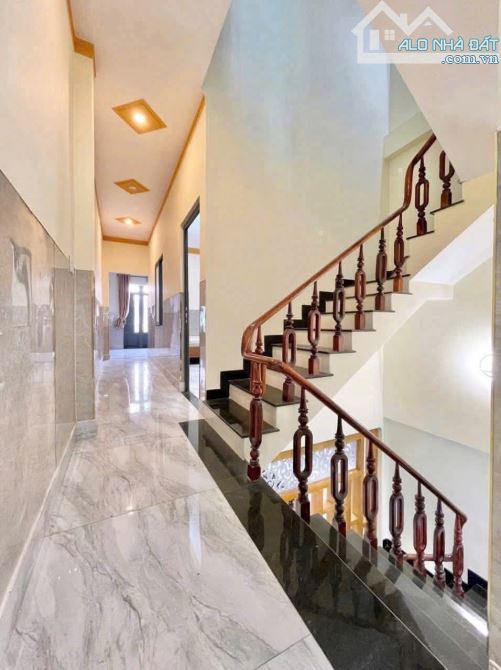 Bán Nhà mới 2 Lầu Đường Nhựa 8m Gần ngã Tư Chiêu Liêu , Dĩ An - 5