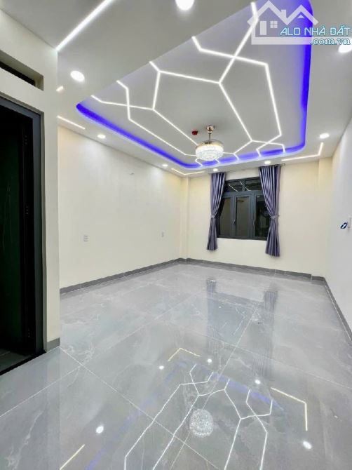 BÁN NHÀ MẶT TIỀN GÒ XOÀI – (65m2) 5PN - NHÀ MỚI KENG – CÓ THANG MÁY 450kg– Chỉ : 8.5TỶ shr - 5
