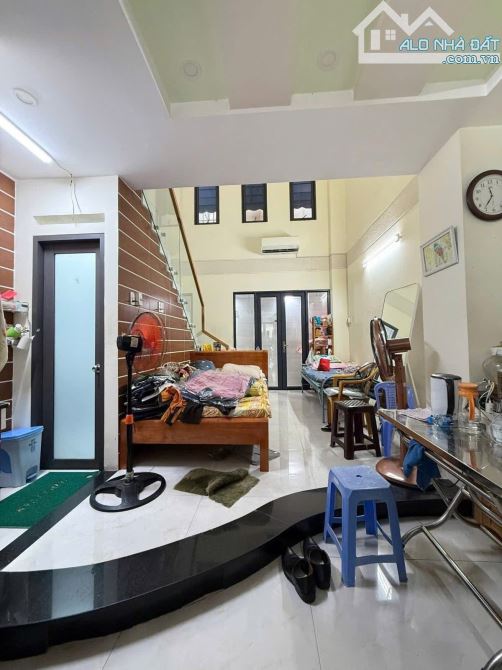 🏠 CẦN BÁN NHÀ CHÍNH CHỦ - GIÁ TỐT NHẤT KHU VỰC BÌNH TÂN📍 Diện tích: 4x15m - 5