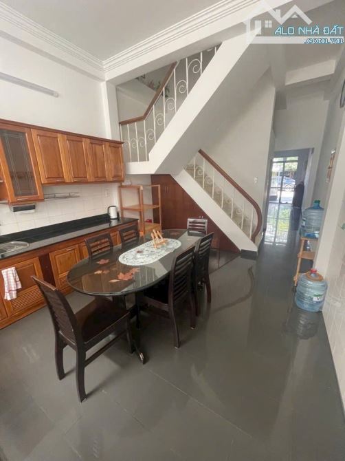 HẺM XE TẢI - NGANG 4M VUÔNG A4 - 3TẦNG - ĐIỆN BIÊN PHỦ - 4PN - 13.5 TỶ - 5