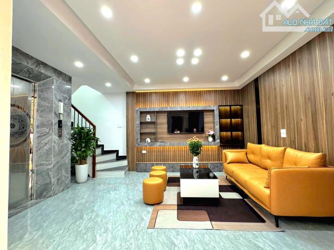 CHỈ 10 TỶ CÓ NGAY NHÀ ĐẸP 6T THANG MÁY ĐỊNH CÔNG HOÀNG MAI FULL NỘI THẤT, GẦN Ô TÔ - 5