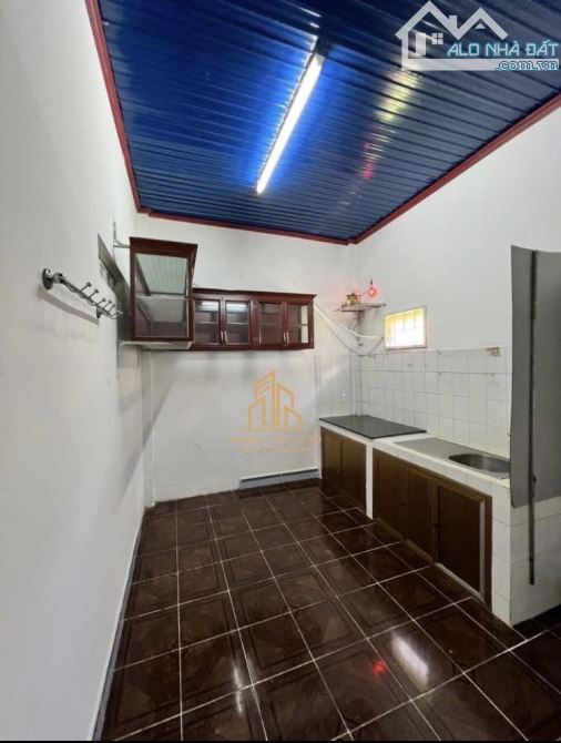 BÁN NHÀ HẺM NGUYỄN VĂN CỪ - GẦN VÒNG XOAY - DT:5,5x12m - 5