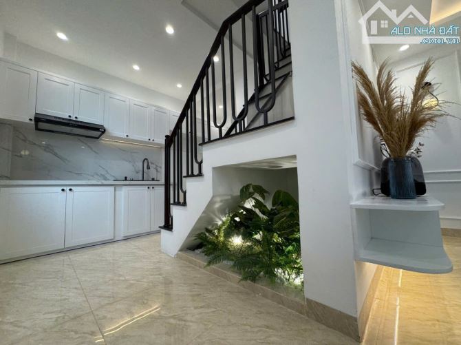 Bán nhà đẹp 2 tầng tại hẻm Nguyễn Thị Minh Khai TTTP Nha Trang dt 28,5m2 giá chỉ 3 tỷ 150 - 5