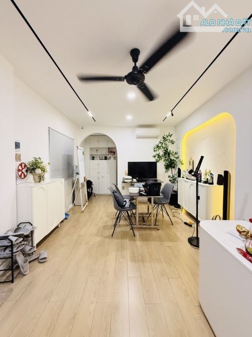 Nhà mặt tiền khu Hậu Giang, Trường Sơn, Tân Bình, 4m x 9m, 5 tầng,  10.5 tỷ. - 5