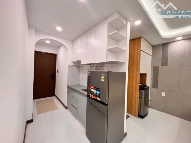 Bán tòa 21 CHDV Cao cấp HXH Nguyễn Thị Định. DT: 172m2 đất, 5 Tầng, HĐT 80tr - 17 tỷ TL - 5