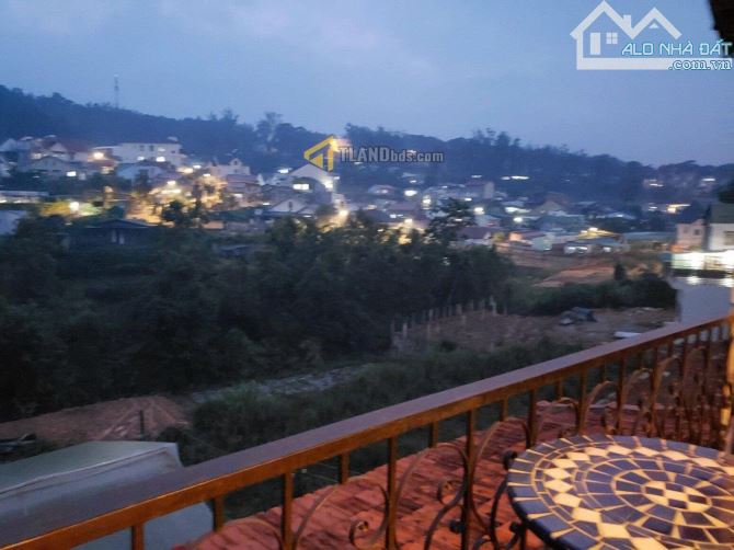 Bán biệt thự sân vườn Đà Lạt có view Thông thích hợp an cư nghỉ dưỡng - 5