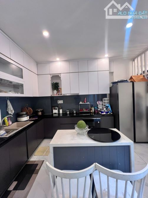 NHÀ BÁN NHƯ HÌNH ĐƯỜNG LÊ VĂN SỸ, QUẬN 3, DT 3,8X14M, 2 LẦU, 14,8 TỶ - 5