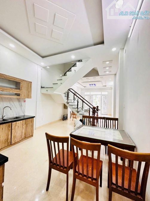 NHÀ MẶT TIỀN – ĐƯỜNG TX23, Q.12 – 3 LẦU, 2 SÂN THƯỢNG – 60M² (4x15) – CHỈ 5.6 TỶ TL - 5