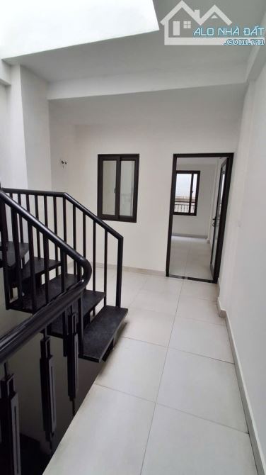 BÁN NHÀ ÂU CƠ 39m2 - 5 TẦNG – 2 MẶT NGÕ - NHÀ DÂN XÂY – Ở NGAY - NHỈNH 10 TỶ