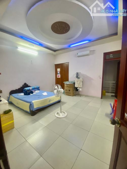 Gấp Bán Nhà 4TẦNGmái thái 5*20m đgDươngThịMười 1/ 5pn 6wc xe hơi ngủ trong nGiá 5Tỷ 990tr - 5