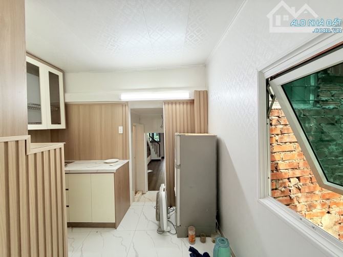 Bán tập thể tầng 2 phố Lê Gia Định trung tâm Hai Bà Trưng, sử dụng 48m2 giá 2,85 tỷ (có TL - 5