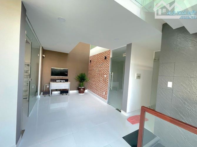 BIỆT THỰ 3 TẦNG, MẶT TIỀN - KDC KIẾN Á, QUẬN 9 - 6