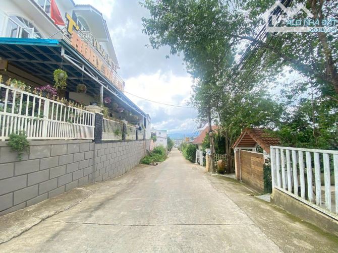 Bán nhà sân vườn đường ô tô lớn Hùng Vương Đà Lạt 400m2 chỉ 16 tỷ - 6