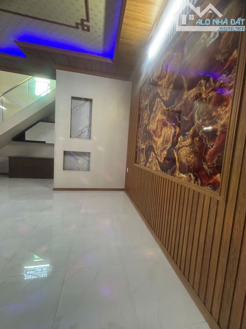 Tặng bạn một mái ấm mới toanh, tràn ngập ánh sáng và tiện nghi trên trục phố Nguyễn Trãi - 6