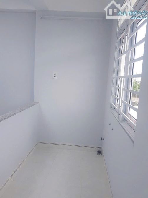 Bán nhà 70m2 11 phòng CHDV thu nhập 40 tr/tháng đường Nguyễn thời Trung Quận 5 chỉ 10,5 T - 6