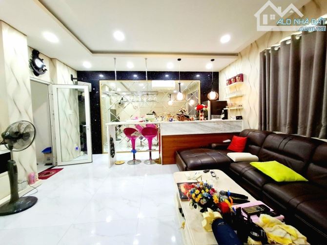 NHÀ Q8 P5 - NGANG KHỦNG 8m x 16m - KDC YÊN TĨNH HIẾM NHÀ BÁN - VIEW CV THOÁNG MÁT. - 6