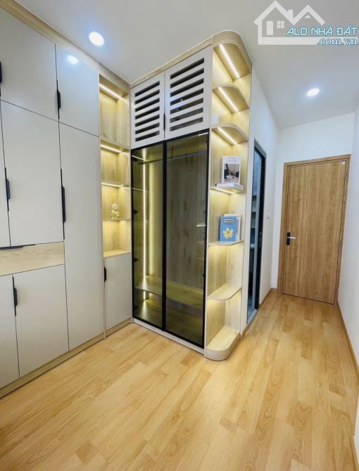 BÁN NHÀ ĐƯỜNG 6M NGAY CƯ XÁ ĐÔ THÀNH QUẬN 3, ĐƯỜNG NGUYỄN HIỀN - GIẢM SÂU CÒN 5TỶ990. SHR - 6