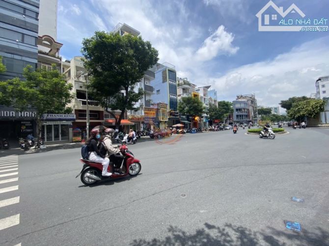 36 tỷ! Bán mặt tiền đường Nguyễn Cư Trinh, phường Nguyễn Cư Trinh, Quận 1 - 4.4x16m - 7 Tầ - 6
