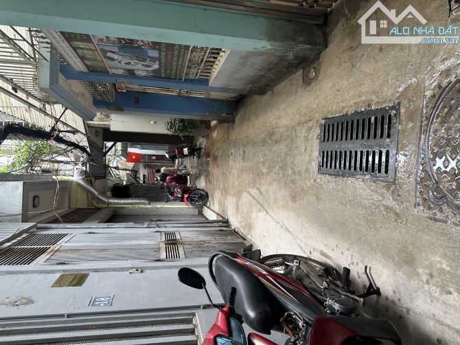Bán nhà Vũ Hữu Thanh Xuân, Ngõ Thông 26m, 3 tầng, 5.5 tỷ - 6