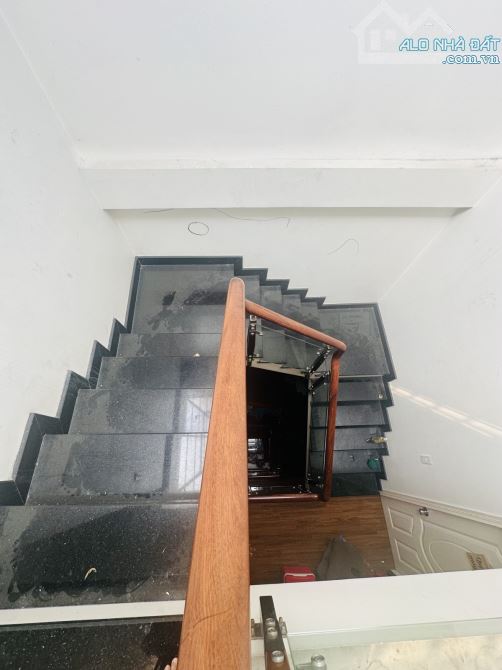 NHÀ MẶT TIỀN KINH DOANH SẦM UẤT Đ. 3 THÁNG 2, Q.11, 49M2, 5TẦNG, 6PN, 5WC. GIÁ 17.5 TỶ TL. - 6