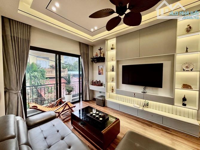 🔥 GIẢM SỐC 500 TRIỆU – SIÊU PHẨM NGỌC THỤY, LONG BIÊN- 50M2 , 5 tầng , 11.x Tỷ- DÂN XÂY Đ - 6