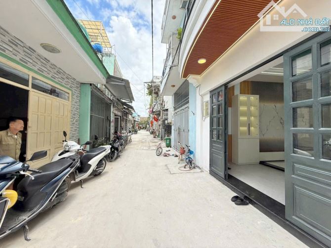 Bán nhà ngay chợ Cầu Đồng,Thạnh Lộc 28, 4.5x11, 3 TẦNG, 4TY18 - 6
