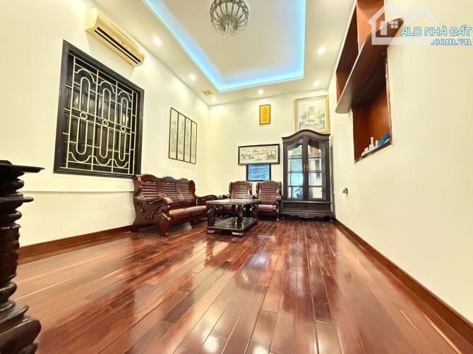 THÁI THỊNH - ĐỐNG ĐA - LÔ GÓC - Ô TÔ VÀO NHÀ -  4 TẦNG - 4 NGỦ - CHỈ HƠN 14 TỶ - 6