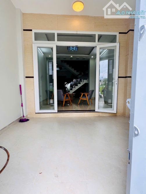 NHÀ MẶT TIỀN – ĐƯỜNG TX23, Q.12 – 3 LẦU, 2 SÂN THƯỢNG – 60M² (4x15) – CHỈ 5.6 TỶ TL - 6