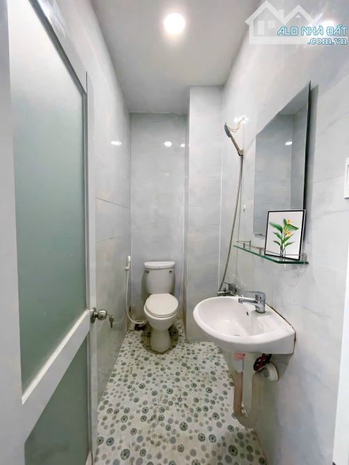 Cho Thuê Studio Cửa Sổ Full Nội Thất Gần Parcmall - 6