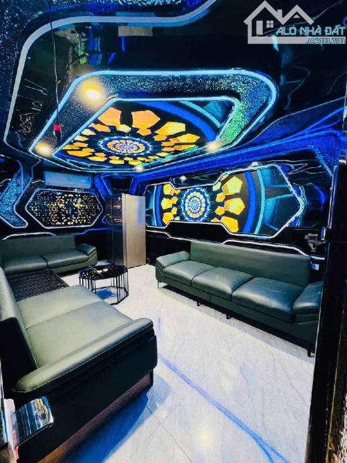 SIÊU PHẨM ÂU CƠ - 50M2 - 8 TẦNG – VÀI BƯỚC RA PHỐ – NHÀ ĐẸP, THANG MÁY, Ở NGAY