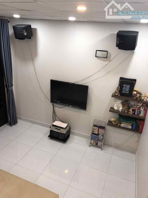 🇻🇳Quận 10,Cách Mạng Tháng 8 🇻🇳 🔥23/30m2🔥,🩸3 tầng🩸, 🧨DT:ngang 4mx dài 6m🧨, 🔥giá: - 7