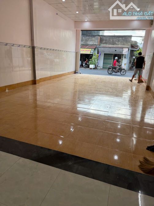 Bán nhà cấp 4 (5x21m), mặt tiền Nguyễn Đức Thiệu p.Dĩ An, đang thuê 7tr/th - 7