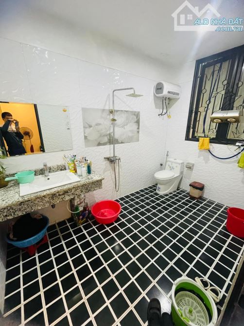 🏠🏠🏠Chào bán nhà Vinhomes riverside 5 tầng dân xây độc lập giá 5,xx tỷ - 7