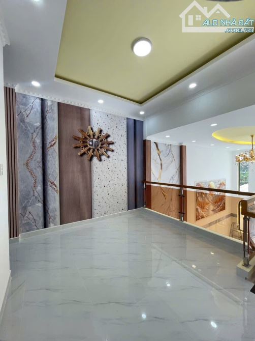 NHÀ 1 LẦU 4,2 X 27M VỪA MỚI HOÀN THIỆN - MẶT TIỀN ĐƯỜNG THÔNG 6M - SỔ HỒNG RIÊNG - 7