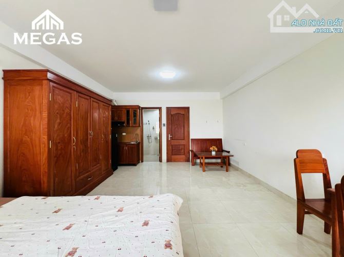 Cho thuê phòng studio17/77/381 Nguyễn Khang, 35m2, giá 6tr - 7
