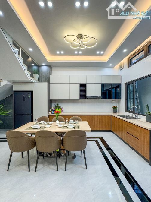 NHÀ PHỐ 3 TẦNG MẪU MỚI THUỘC KDC HỒNG LOAN - 7