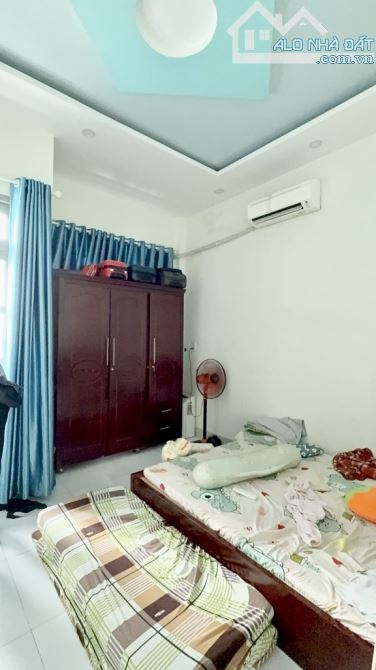 Bán nhà đẹp DT( 4x11)x2 tầng, hồ văn long,bhhb, bình tân, hẻm 5m, shr giá chỉ 3.xx tỷ tl - 7