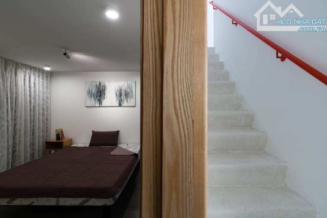 Nhà đẹp Tô Hiến Thành_ P15, Q10 . 5 tầng. 5.3m x 7 m. Giá 6.8 tỷ - 7