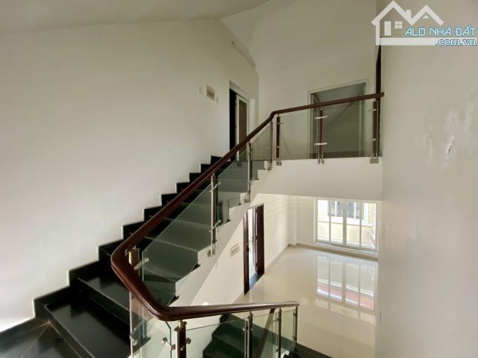 BÁN GẤP BIỆT THỰ CHÁNH MỸ - THỦ DẦU MỘT - CẠNH SÔNG SÀI GÒN. - 7