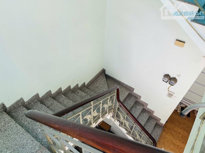 BÁN NHÀ NGANG 5.3 m , 5 LẦU 6 PHÒNG NGỦ , Giá chỉ 9.1 tỷ - 7