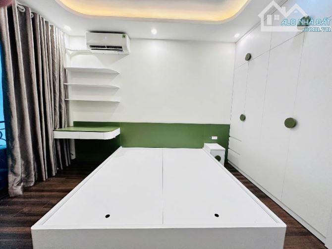 BÁN NHÀ ĐẸP 33M² PHỐ TRẠM, MT 3.6M – FULL NỘI THẤT, Ô TÔ ĐỖ CỔNG – GIÁ 6.9 TỶ 🏡 - 7